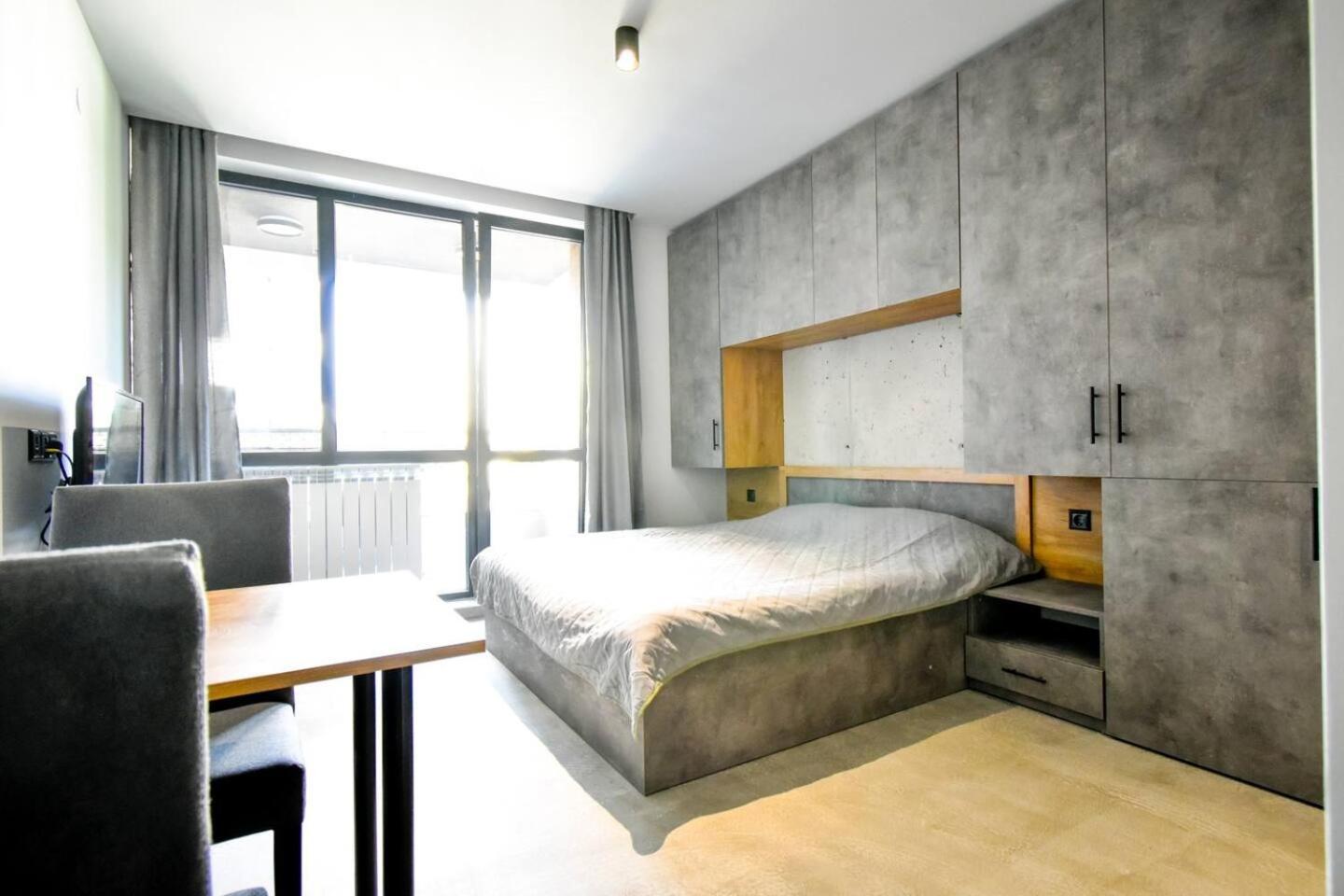 6 Studios 6 Bathrooms 2 Levels Kitchens Sofía Exterior foto