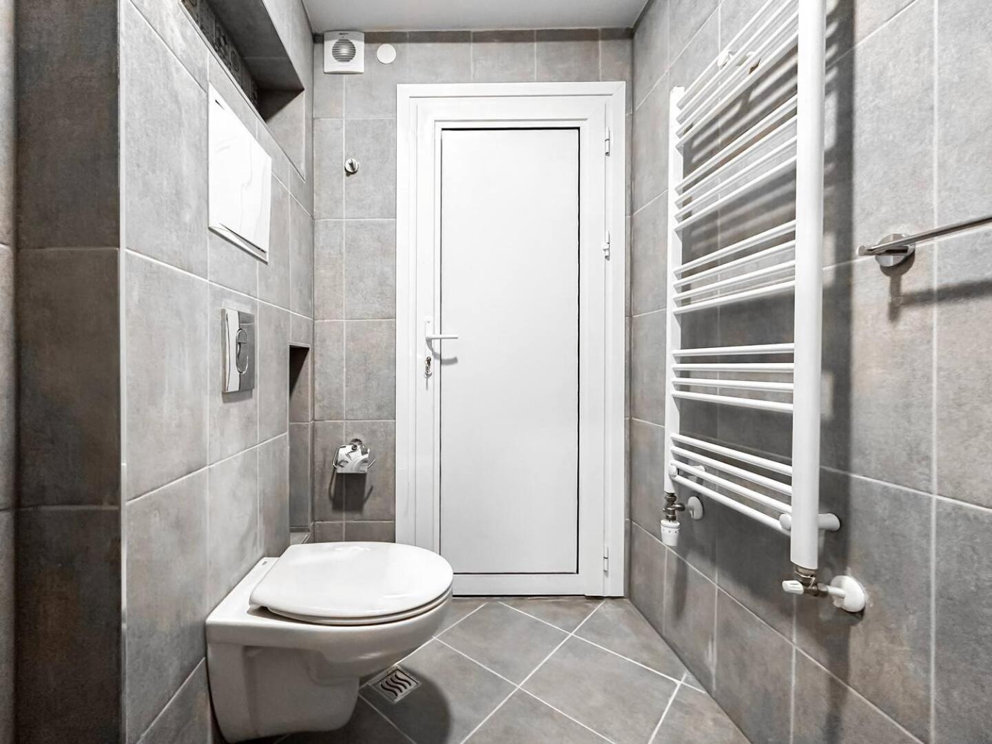 6 Studios 6 Bathrooms 2 Levels Kitchens Sofía Exterior foto